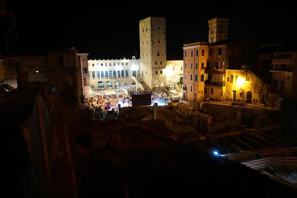Casa Al Teatro Daire Terracina Dış mekan fotoğraf